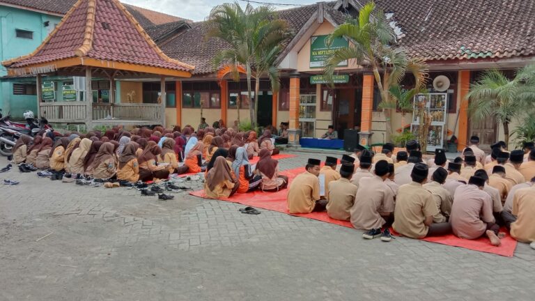 ISTIGHOSAH BULANAN dan BERSIH MADRASAH