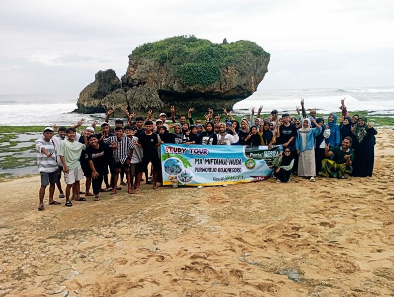Study Tour MA Miftahul Huda Purworejo ke Jogjakarta